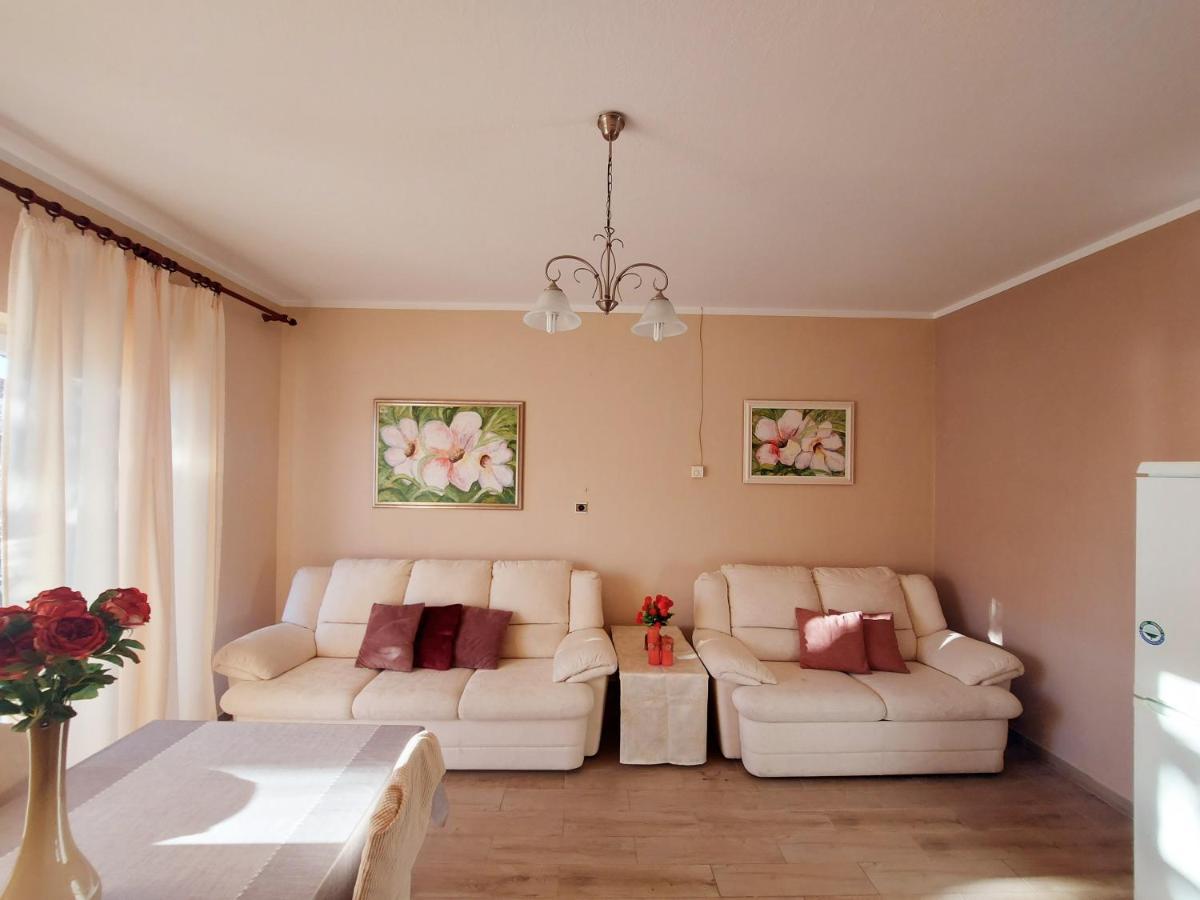 Apartments Adriatic Riviera 크리크베니카 외부 사진