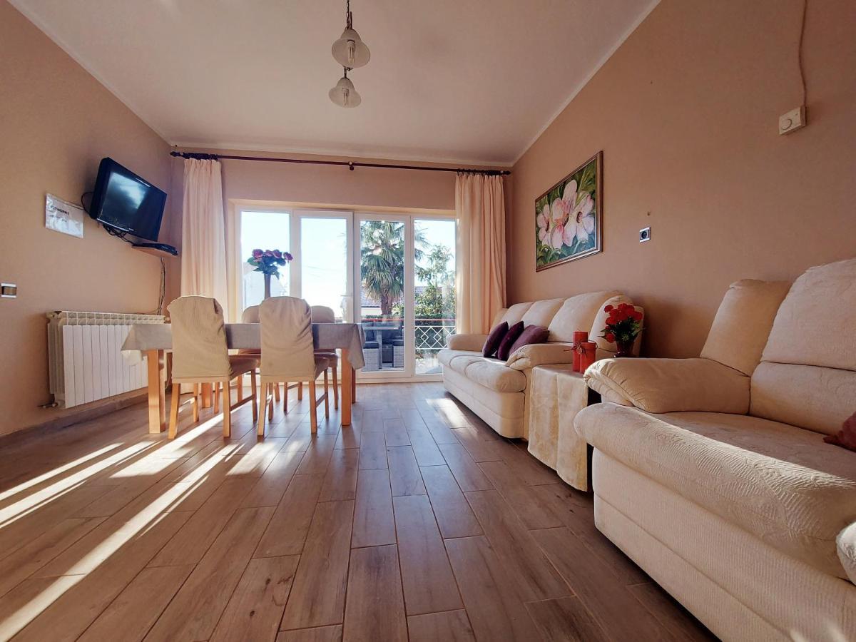 Apartments Adriatic Riviera 크리크베니카 외부 사진
