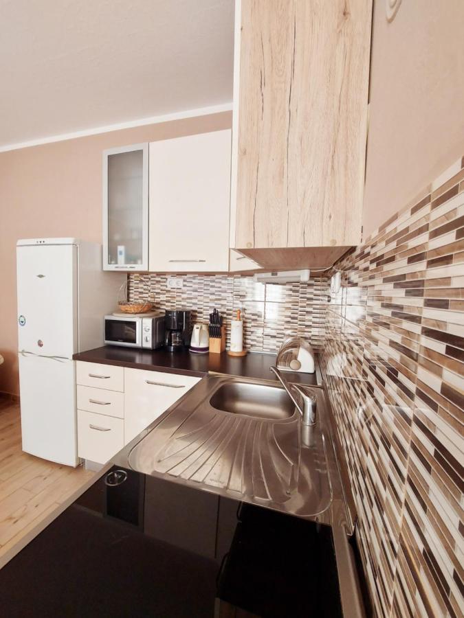 Apartments Adriatic Riviera 크리크베니카 외부 사진