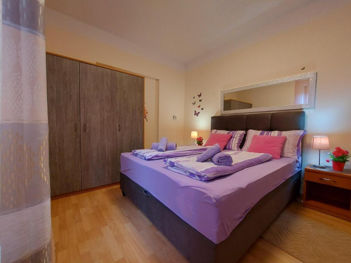 Apartments Adriatic Riviera 크리크베니카 외부 사진