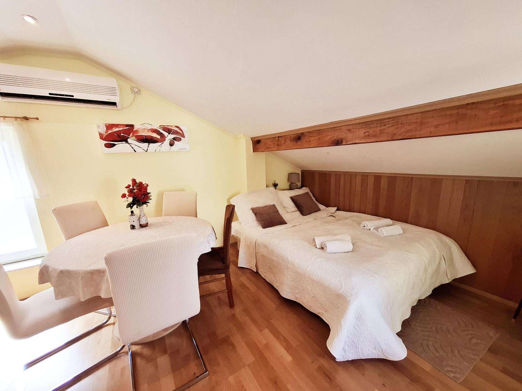 Apartments Adriatic Riviera 크리크베니카 외부 사진